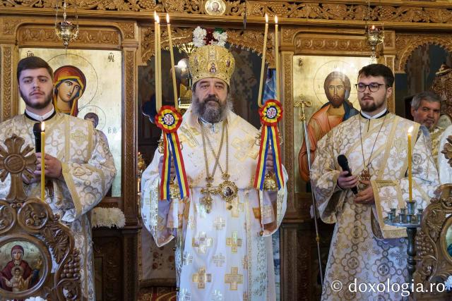 Slujbă de sfințire la Parohia „Nașterea Maicii Domnului” - Curături, Protopopiatul Iași III