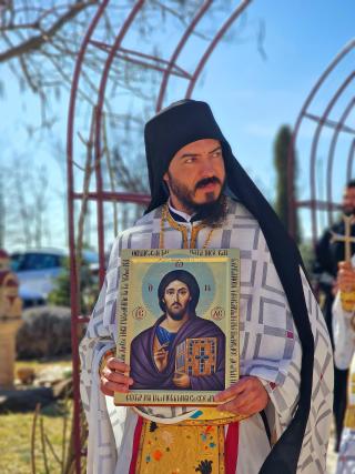 Sfinții nu mor niciodată, ci devin lumină