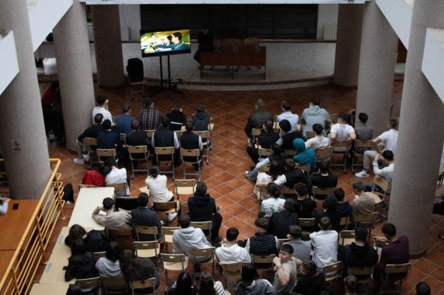 Activități desfășurate în Luna pentru Viață „Fiecare om contează”, în școli și licee din județul Iași