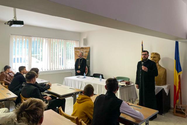 Conferință și atelier catehetic la Seminarul Teologic din Dorohoi