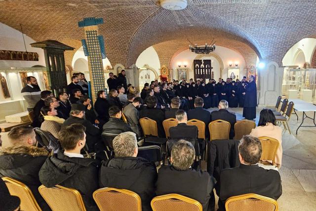 Conexiuni academice și duhovnicești: Două zile de parteneriat între extensiunea din Chișinău și Facultatea de Teologie Ortodoxă din Iași