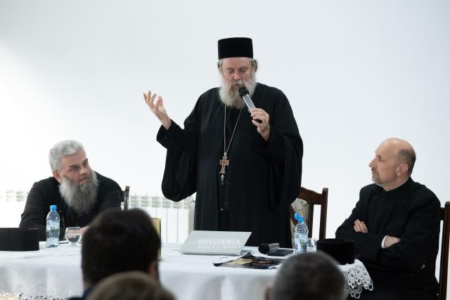 Conferință la Biserica Vovidenia din Botoșani: „Virtuțile care ne duc în Rai se învață în Biserică”