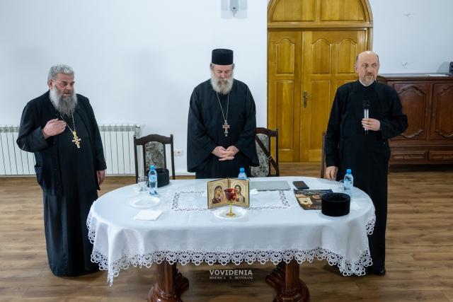 Conferință la Biserica Vovidenia din Botoșani: „Virtuțile care ne duc în Rai se învață în Biserică”