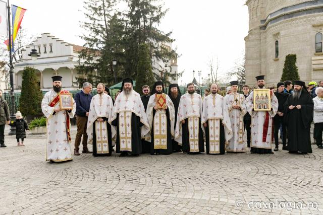 Aproximativ 2000 de credincioși au participat la Procesiunea de Florii din Iași