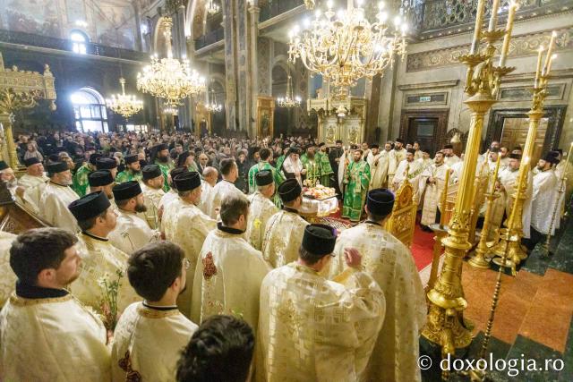 Aproximativ 2000 de credincioși au participat la Procesiunea de Florii din Iași