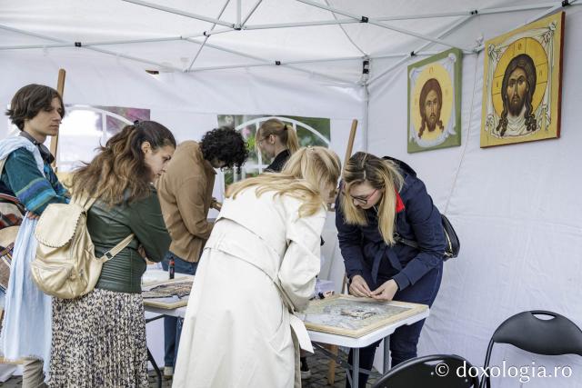 Atelierul de mozaic și pictură Eikon a deschis cea de-a treia zi a IBMF 2025