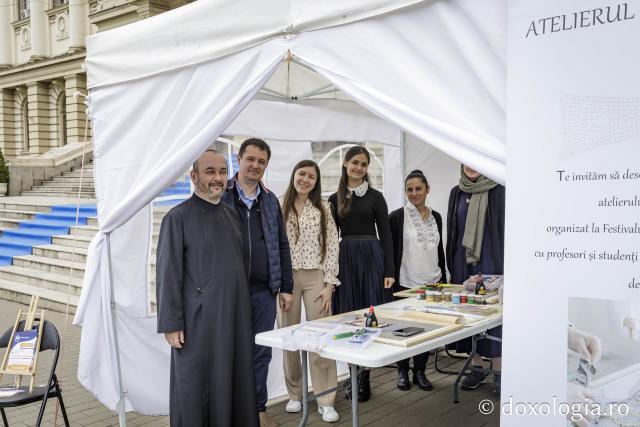 Atelierul de mozaic și pictură Eikon a deschis cea de-a treia zi a IBMF 2025