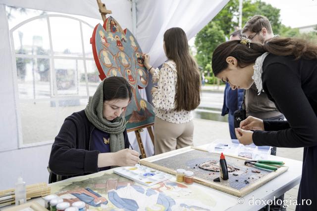 Atelierul de mozaic și pictură Eikon a deschis cea de-a treia zi a IBMF 2025