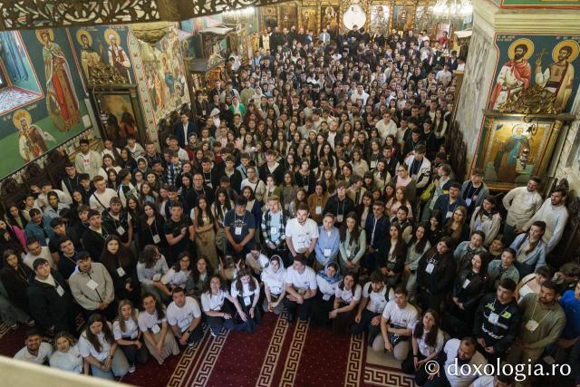 Peste 500 de tineri au participat la Întâlnirea anuală a tinerilor din protopopiatele ieșene