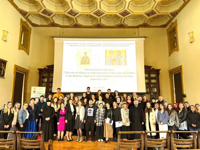 Conferința „Rolul religiei în realizarea păcii sau cauza conflictelor în Balcani”, organizată de  Facultatea de Teologie Ortodoxă Specializarea Asistență Socială
