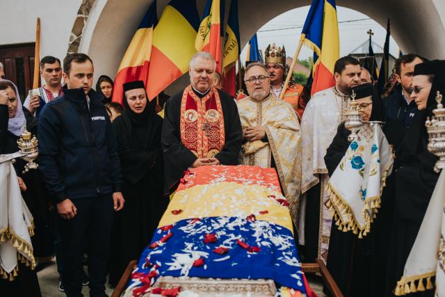 Binecuvântarea Sfântului Constantin Brâncoveanu peste credincioșii nemțeni