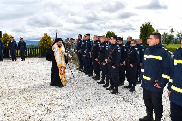 Eroii neamului, comemorați la Crucea-monument din Domașnea