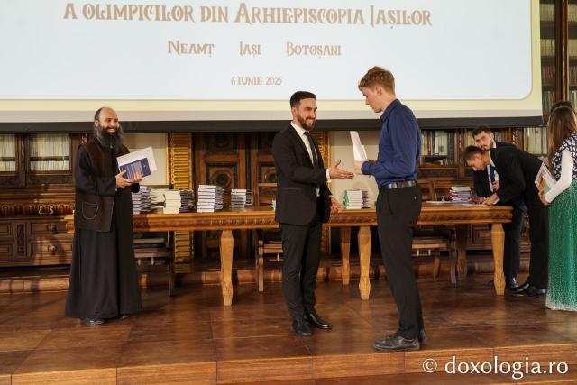 67 de elevi premiați pentru excelență la olimpiadele de Religie și Cultură și Spiritualitate Românească