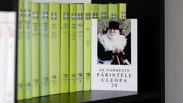 Colecția „Ne vorbește Părintele Cleopa” ajunge la volumul 20 – un dar editorial cu valoare duhovnicească