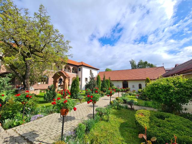 Hramul Mănăstirii „Sfânta Elisabeta” din Cluj-Napoca și punerea pietrei de temelie pentru biserica așezământului monahal