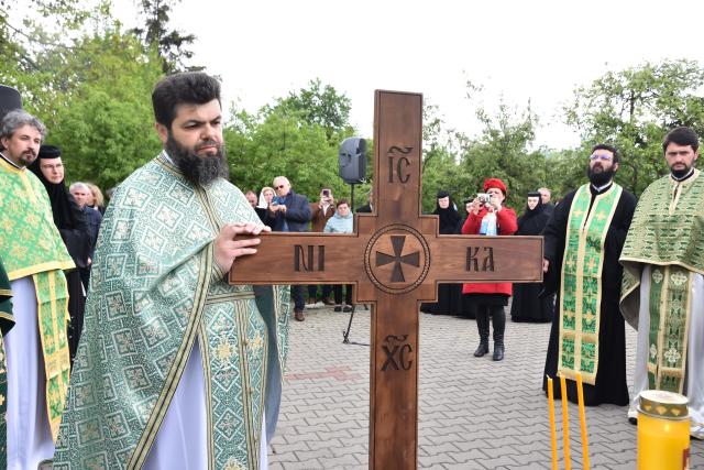 Hramul Mănăstirii „Sfânta Elisabeta” din Cluj-Napoca și punerea pietrei de temelie pentru biserica așezământului monahal