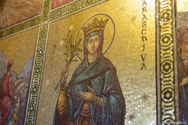 Sfânta Cuvioasă Parascheva de la Iași