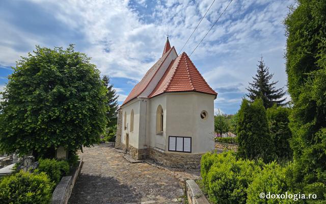 Biserica arhiepiscopală de la Mănăstirea Feleacu – lăcaș istoric ctitorit de Ștefan cel Mare și ocrotit de Sfânta Parascheva