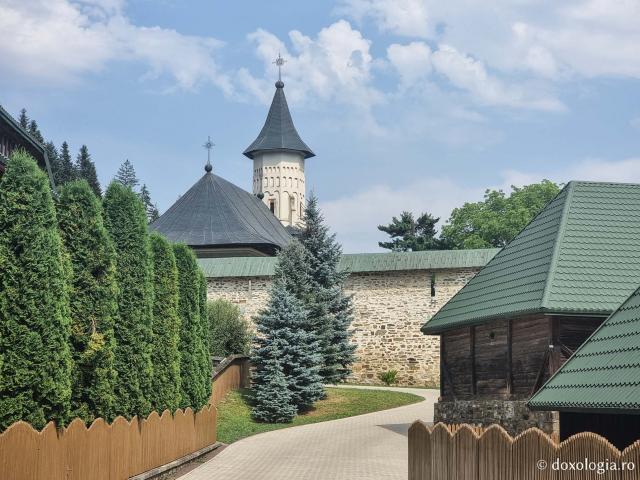 Manastirea Slatina