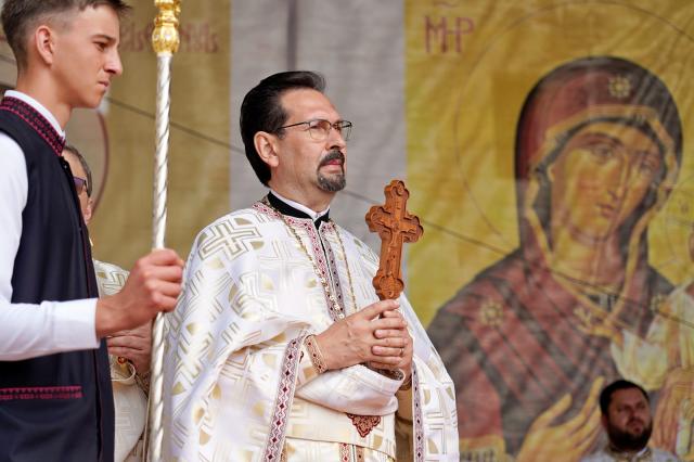 PS Nichifor Botoșăneanul, către nemțeni, la hramul orașului Piatra Neamț: „Să-l urmăm cu viețuirea noastră pe Sfântul Ioan Botezătorul”