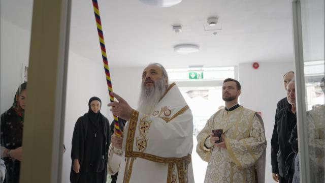 Întru pomenire veșnică: Sfânta Liturghie și parastas pentru părintele Justin Parvu la Mănăstirea Petru Vodă