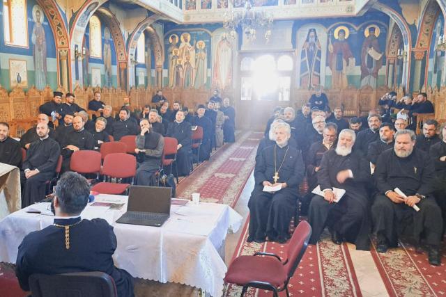 Comuniune și conlucrare frățească: Ședință administrativă comună între Protopopiatul Iași I și Protopopiatul Călărași