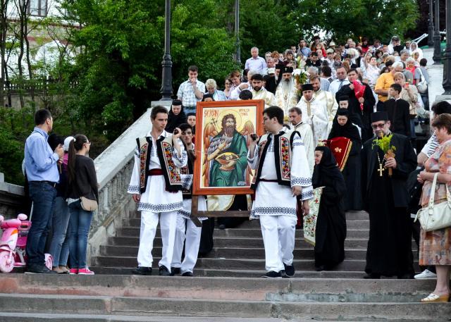 procesiunea organizată cu ocazia zilelor municipiului Piatra Neamț