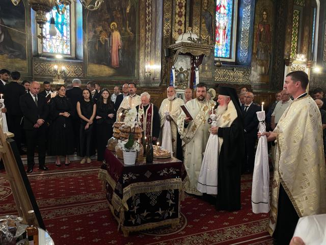 „Să ne comportăm cu frățietate, cu solidaritate, cu generozitate și, mai ales față de cei lipsiți, cu multă milă – după pilda Mântuitorului, Cel milostiv și iubitor de oameni”