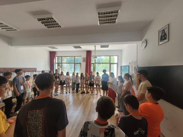 În vacanță, dar mai aproape de visurile lor: 25 de elevi, bursieri Pro Vita, au fost protagoniștii unei săptămâni speciale