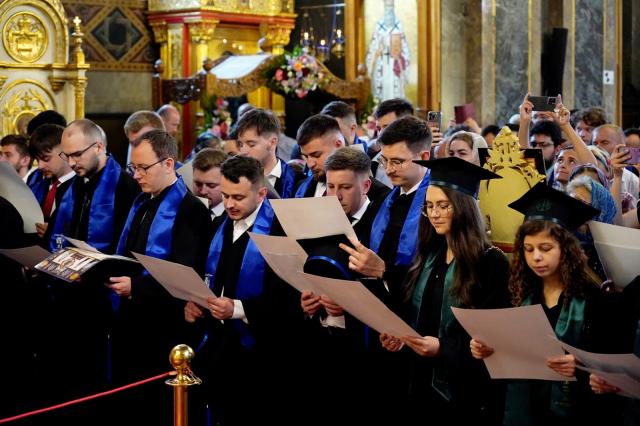 Absolvenții Promoției 2025 au depus Jurământul de credință: „Prin această mărturisire, însoțită de trăirea în inimă, vă veți mântui”