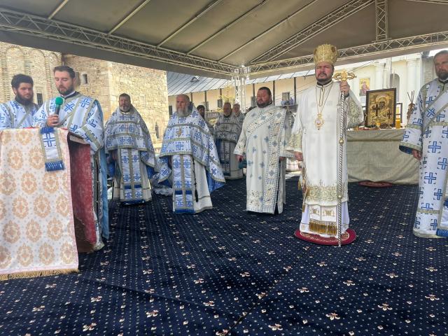 Icoana Maicii Domnului „Îndrumătoarea”, cinstită prin rugăciune și pelerinaj la Mănăstirea Neamț