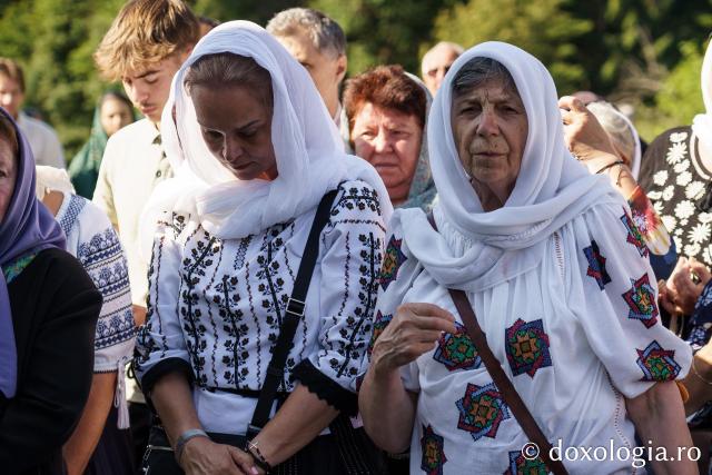 Noul paraclis al Schitului Pocrov, sfințit de doi ierarhi