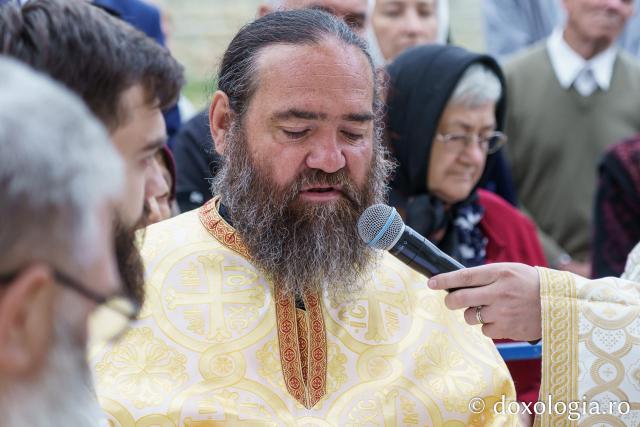 Biserica Parohiei Oneaga, ctitorie a schimonahiei Safta Brâncoveanu din 1856, a fost resfințită astăzi