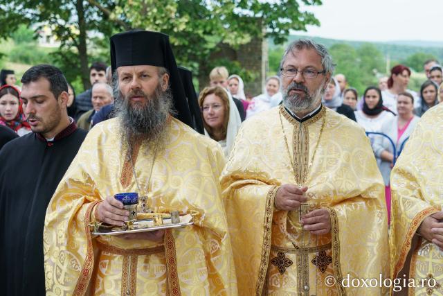 Biserica Parohiei Oneaga, ctitorie a schimonahiei Safta Brâncoveanu din 1856, a fost resfințită astăzi