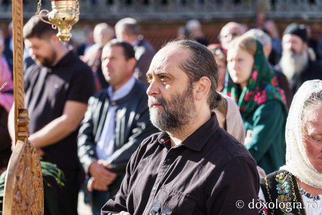 Pelerini din întreaga țară la Mănăstirea Secu, de hramul Tăierii Capului Sfântului Ioan Botezătorul