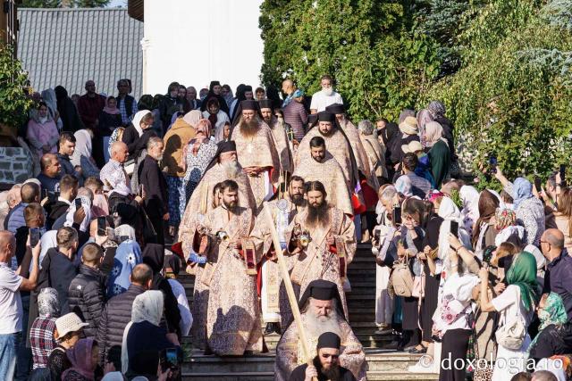 Sărbătoare la Mănăstirea Sihăstria de praznicul Nașterii Maicii Domnului