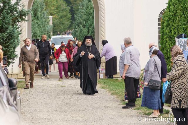 Mănăstirea Sihăstria Voronei și-a cinstit astăzi ocrotitorul, pe Sfântul Cuvios Onufrie