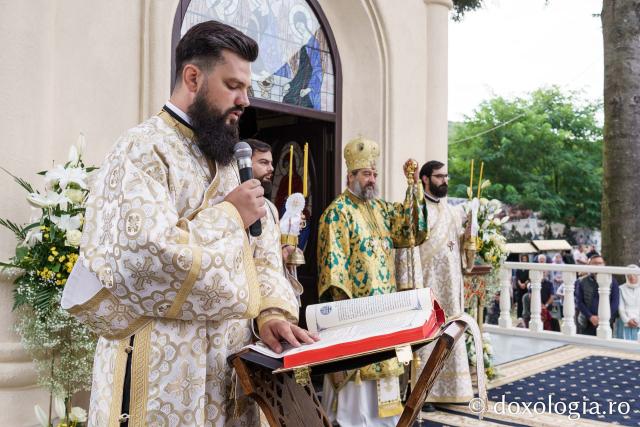 Mănăstirea Sihăstria Voronei și-a cinstit astăzi ocrotitorul, pe Sfântul Cuvios Onufrie