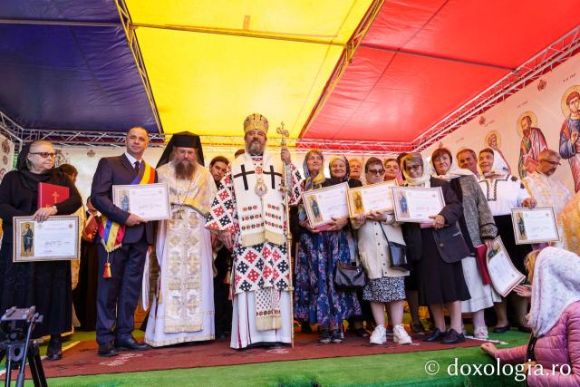 Sfințire de Altar de vară și hram la Mănăstirea „Înălțarea Sfintei Cruci” din Poiana – Brusturi