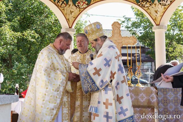 Ansamblul parohial din Dorobanț, sfințit de PS Nichifor Botoșăneanul