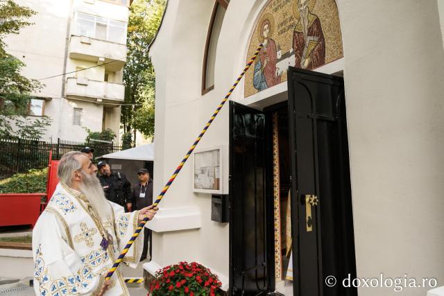 Resfințirea bisericii „Sfântul Mare Mucenic Pantelimon” din Iași, un prilej de mare bucurie pentru credincioși