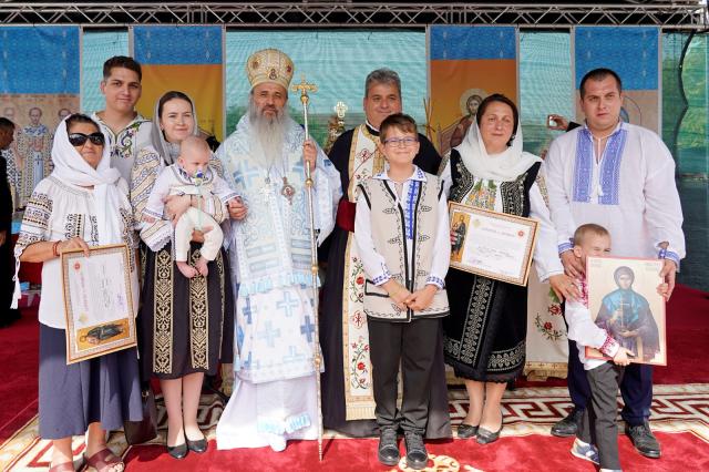 Un nou lăcaș de rugăciune pentru credincioșii din Zănești, după 25 de ani de osteneală și jertfă