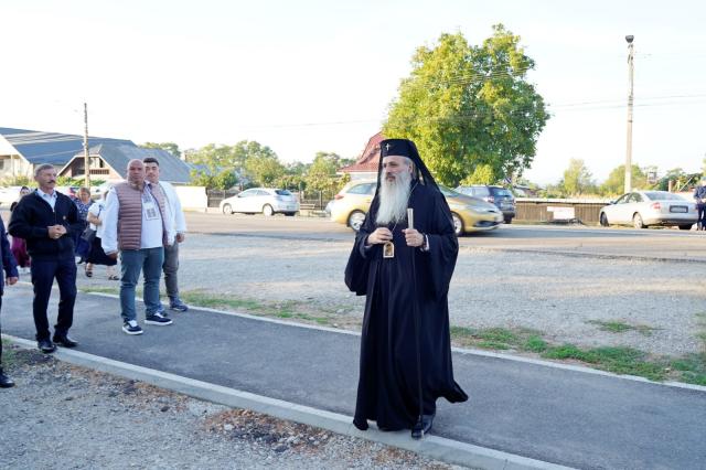 Un nou lăcaș de rugăciune pentru credincioșii din Zănești, după 25 de ani de osteneală și jertfă
