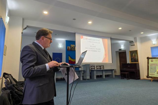 Consfătuirile profesorilor de Religie din județul Neamț – început de an școlar sub semnul credinței și al responsabilității educaționale