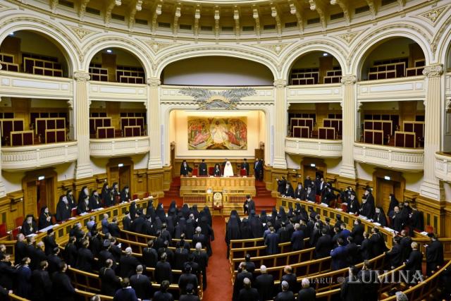 Ședință solemnă a Sfântului Sinod în prezența Patriarhului Ecumenic Bartolomeu I