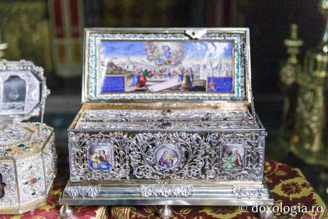 Brâul Maicii Domnului de la mănăstirea Vatoped