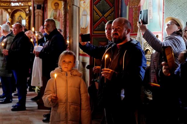 După aproape 35 de ani de lucrări, Biserica „Adormirea Maicii Domnului” Galata a primit veșmânt nou de har