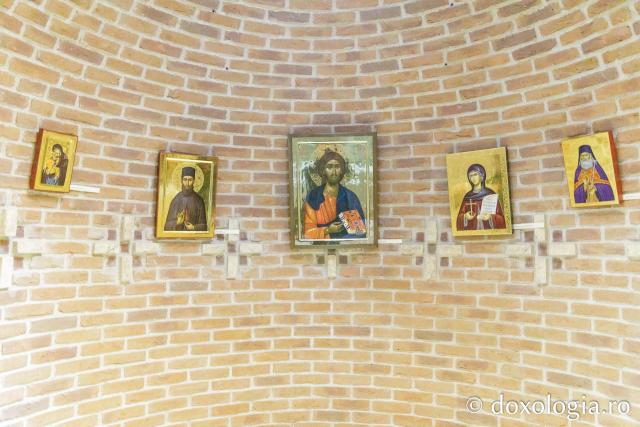 „Veronica” – Expoziție caritabilă de icoane, ediția a III-a, dedicată finalizării celei de-a 272-a case a Asociației „Glasul Vieții”