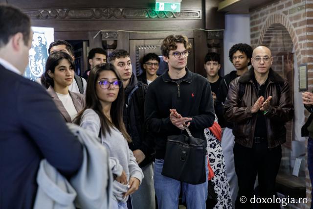 Expoziție de fotografii la Festivalul Quo Vadis 2025: Reîncadrând spațiul. Filmul ca istorie