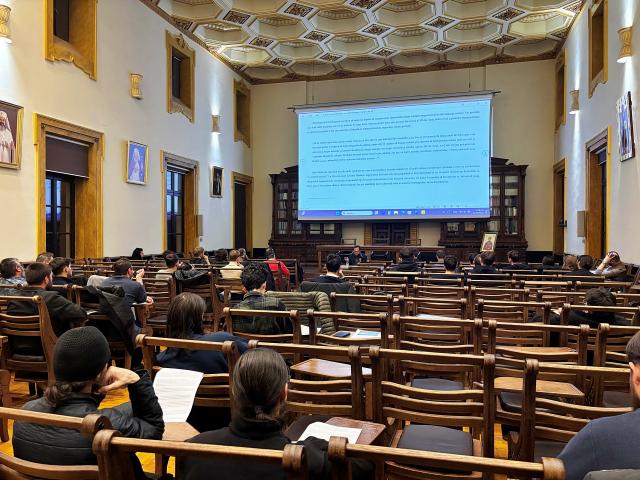 Un profesor american le-a vorbit studenților teologi ieșeni despre lectura duhovnicească în Biserica Siro-Orientală (400–700 d.Hr.)